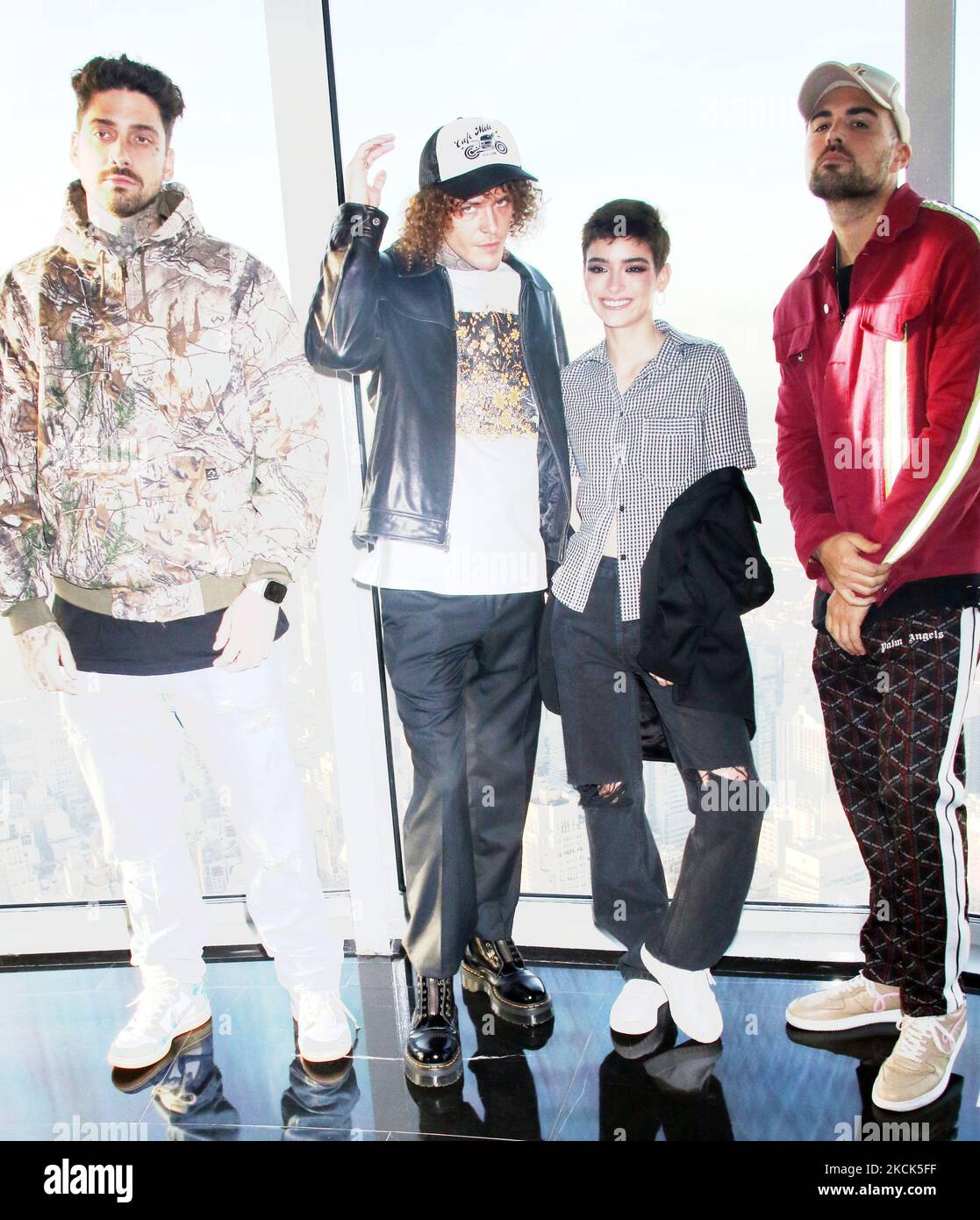 November 04, 2022Cheat Codes & Dixie D'Amelio at the Empire State