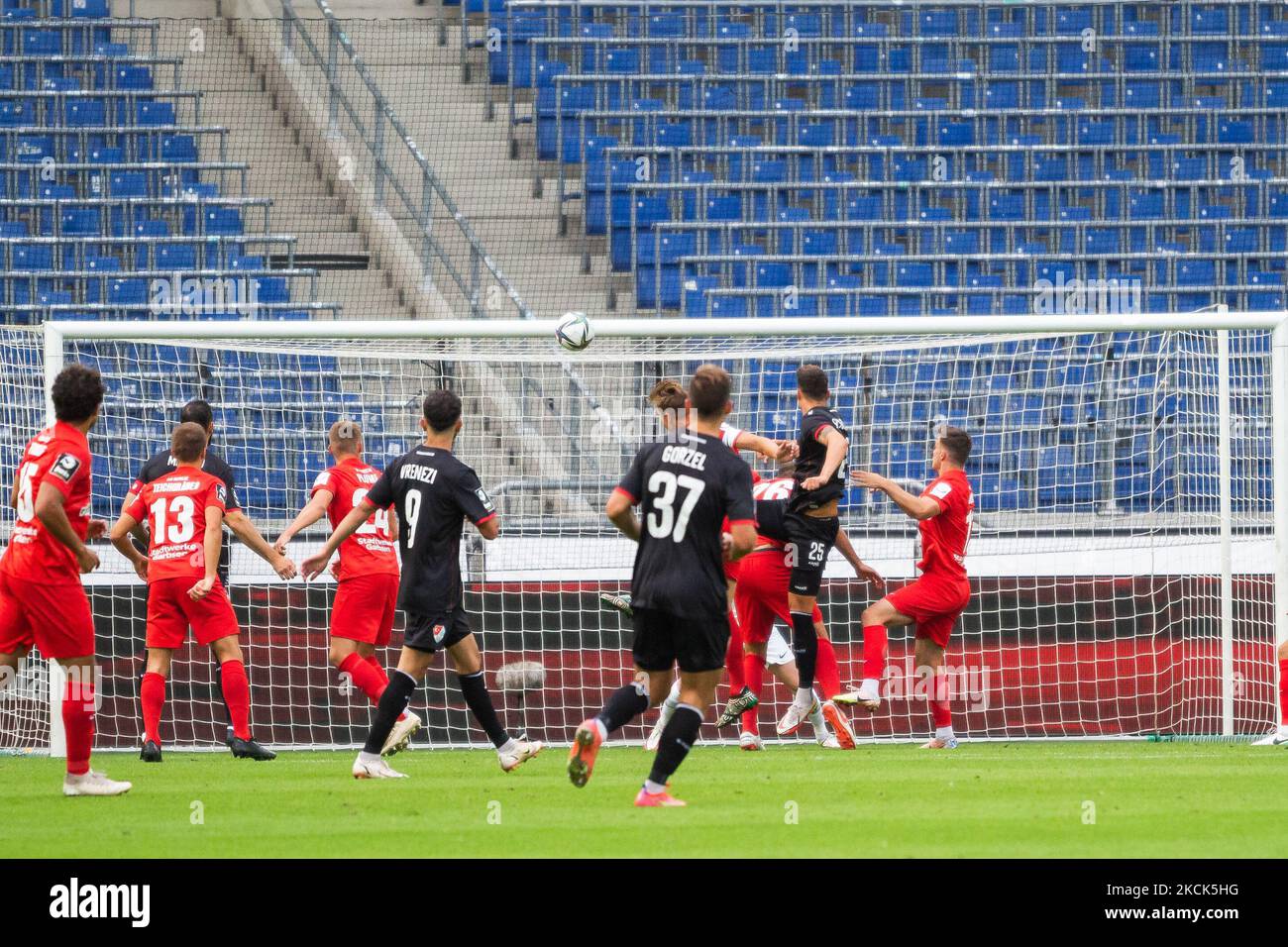 Petar Sliskovic of Tuerkguecue Muenchen scores his team's first goal during the 3. Liga match between TSV Havelse and Tuerkguecue Muenchen at HDI-Arena on August 25, 2021 in Hanover, Germany. (Photo by Peter Niedung/NurPhoto) Stock Photo