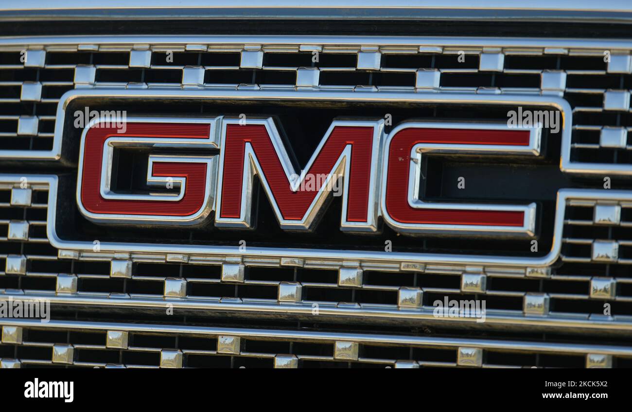 Gmc logo hi-res stock photography and images - Alamy
