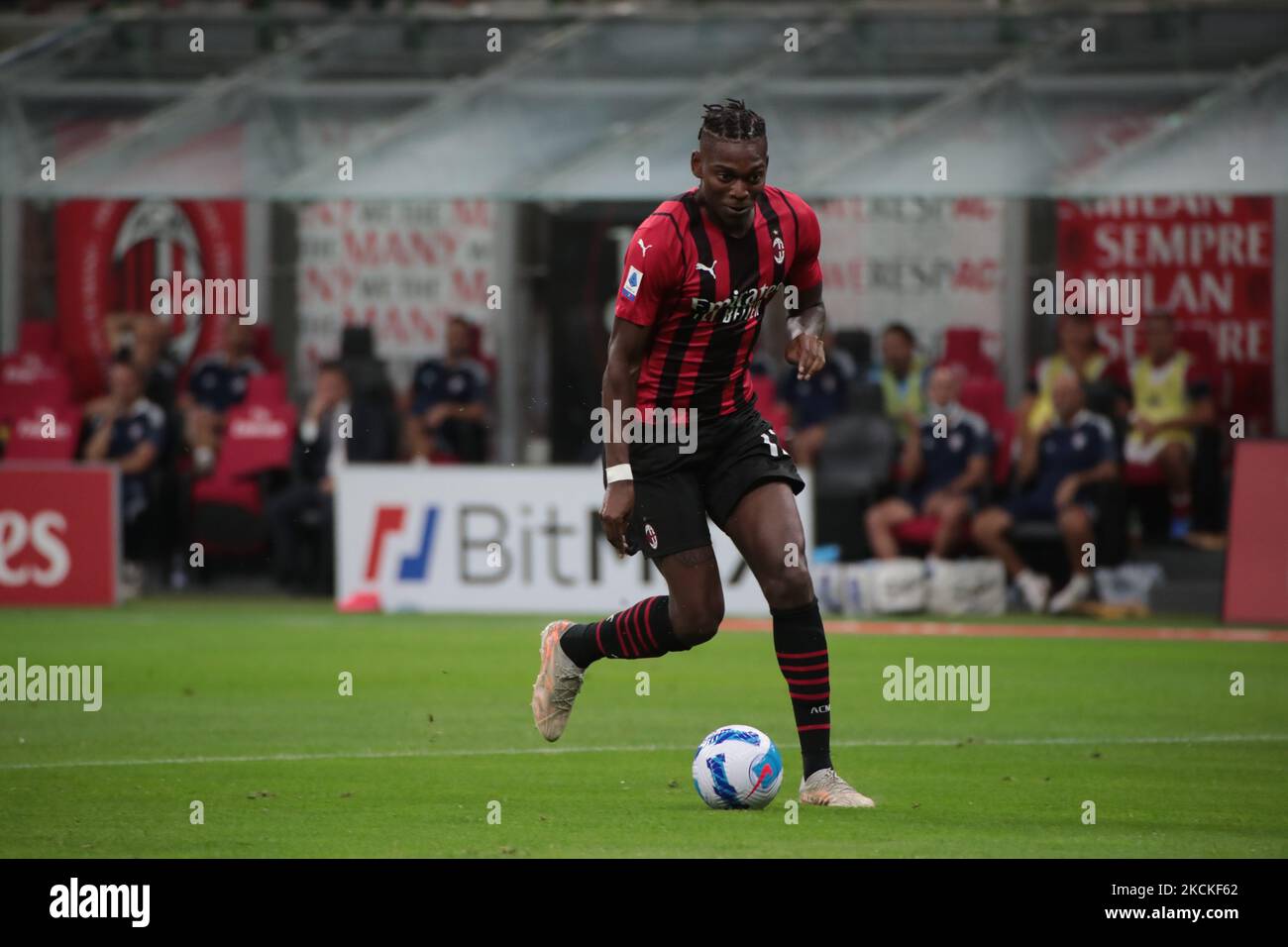 Rafael Leao of AC Milan in action during the Serie A match between AC Milan and Cagliari Calcio, on August 29 2021, Milan, Italy (Photo by Mairo Cinquetti/NurPhoto) Stock Photo
