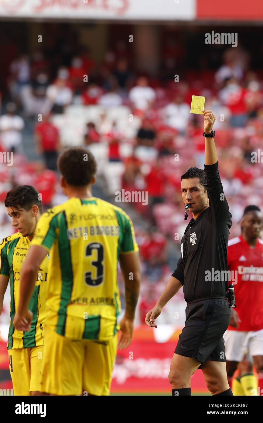 184 Tiago Martins Soccer Referee Stock Photos, High-Res Pictures, and  Images - Getty Images