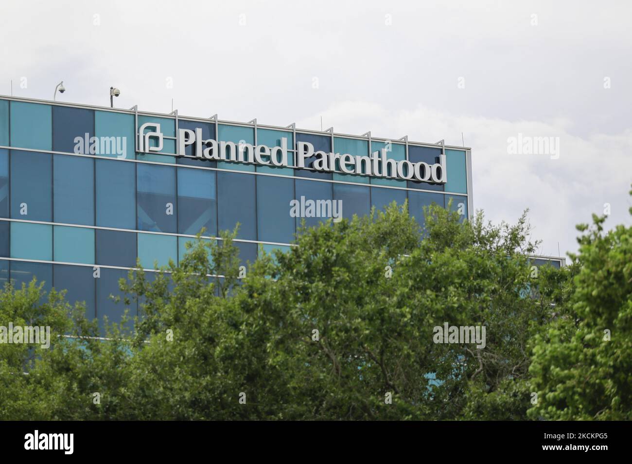 Planned Parenthood is back in the - Planned Parenthood Is Back In The Spotlight As Texas Passes Sweeping Bill Banning Abortions After 6 Weeks With Out Exception Pictured Planned Parenthood Gulf Freeway Location In Houston Texas On Thursday September 2nd 2021 Photo By Reginald Mathalonenurphoto 2KCKPG5 