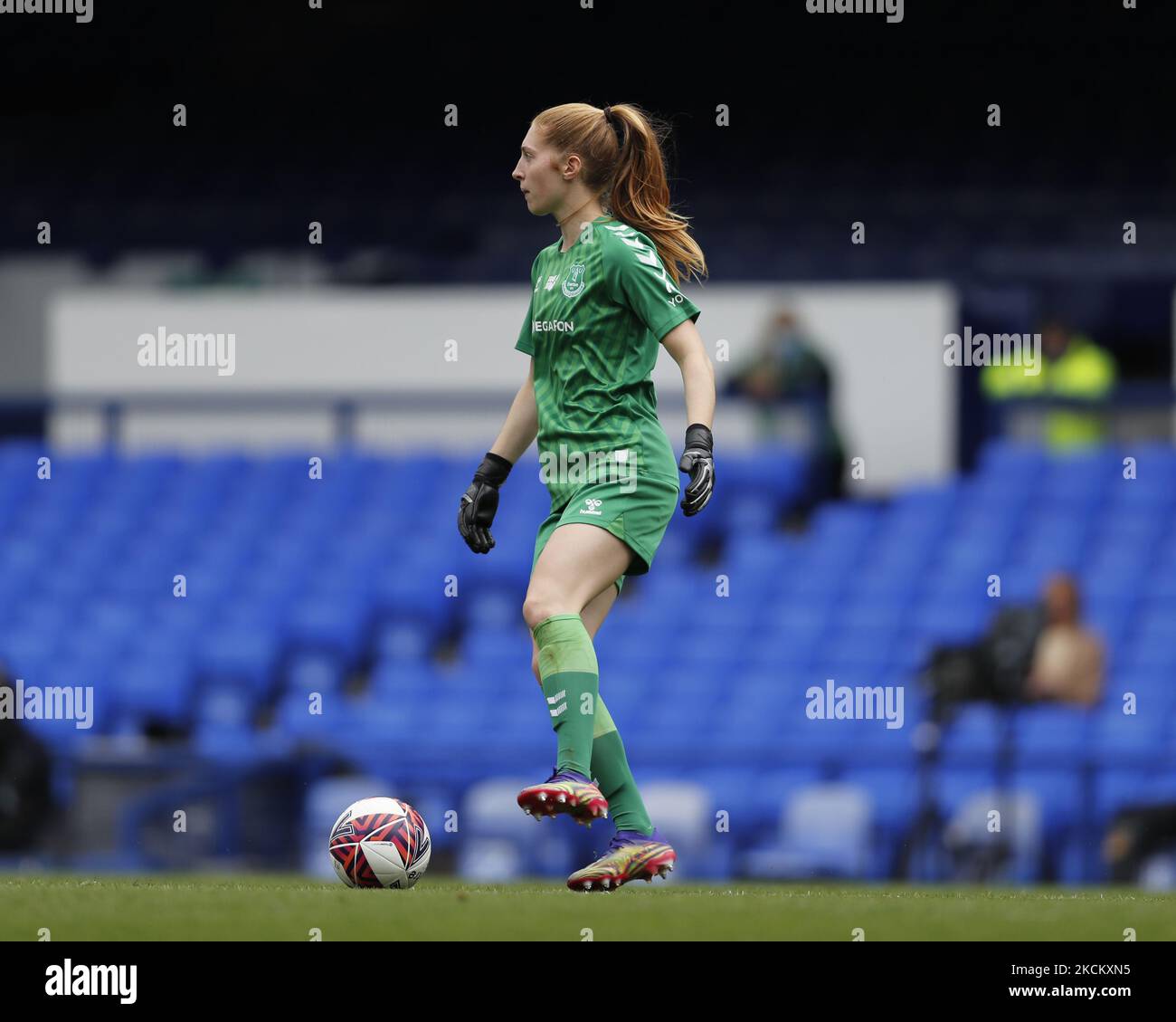 Leigh, UK. 5th February, 2023. Ona Batlle of Manchester United Women  Football Club tussles with Katja Snoeijs of Everton Womens Football Club  during the Barclays FA Women's Super League match between Manchester