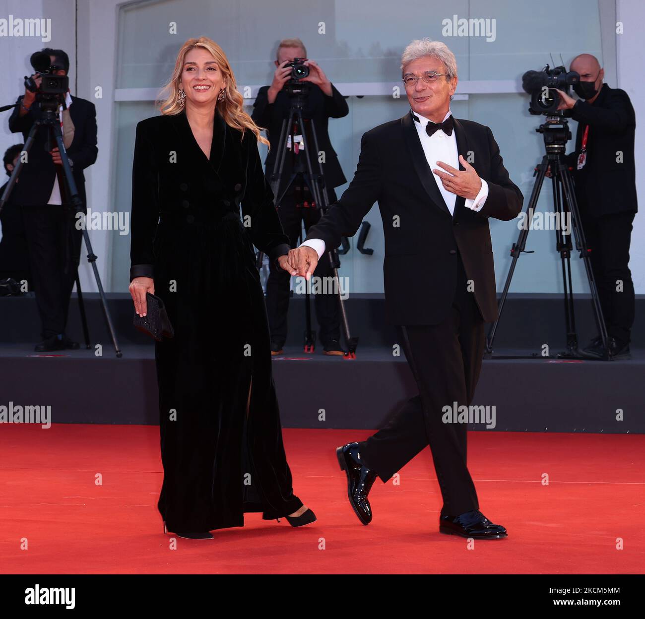 Toni Servillo, Manuela Lamanna attends the red carpet of the movie 'Qui Rido Io' during the 78th Venice International Film Festival on September 07, 2021 in Venice, Italy. (Photo by Matteo Chinellato/NurPhoto) Stock Photo