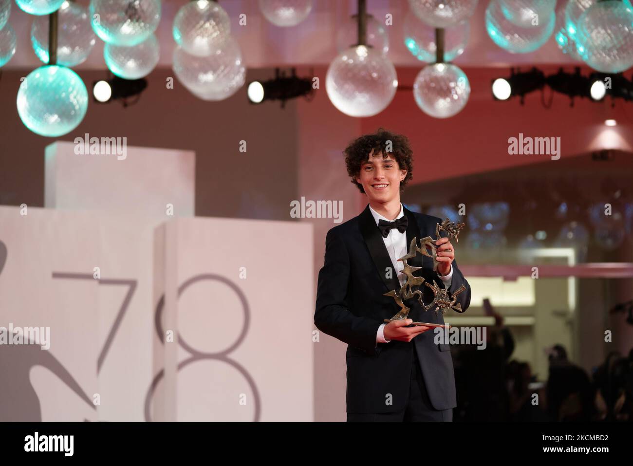 Filippo Scotti poses with the Marcello Mastroianni Award for Best New ...