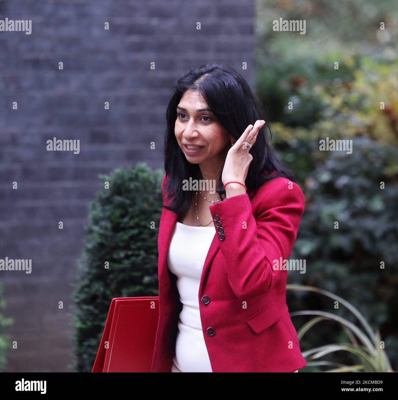 London, UK. 1st November 2022. Secretary of State for the Home Department Suella Braverman arrives at Downing Street No 10 for the weekly Cabinet Meeting. Stock Photo