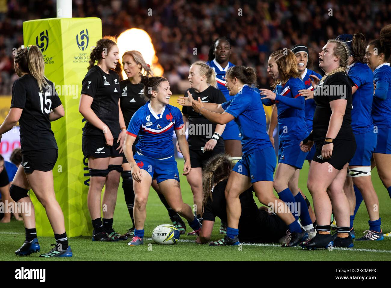 France's Gabrielle Vernier scores just before half time during the Women's Rugby World Cup semi-final match at Eden Park, Auckland. Picture date: Saturday November 5, 2022. Stock Photo