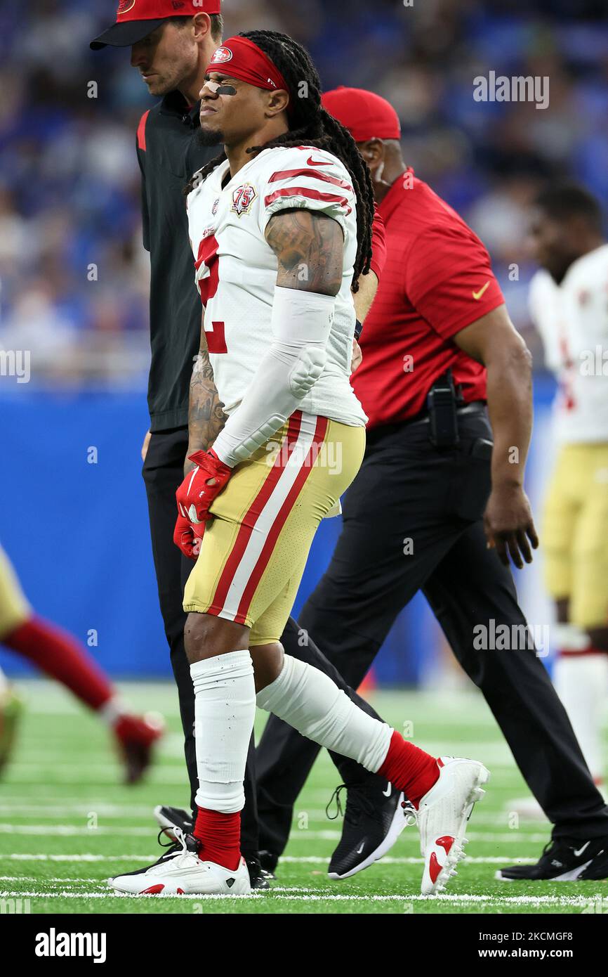 San Francisco 49ers defensive back Jason Verrett (2) walks off the field after an injury during an NFL football game between the Detroit Lions and the San Francisco 49ers in Detroit, Michigan USA, on Sunday, September 12, 2021. (Photo by Amy Lemus/NurPhoto) Stock Photo