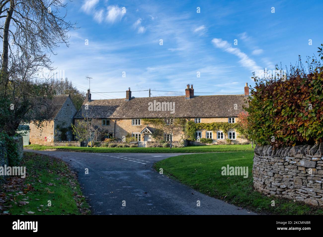 Little Compton cottages in autumn. Little Compton, Warwickshire, England Stock Photo