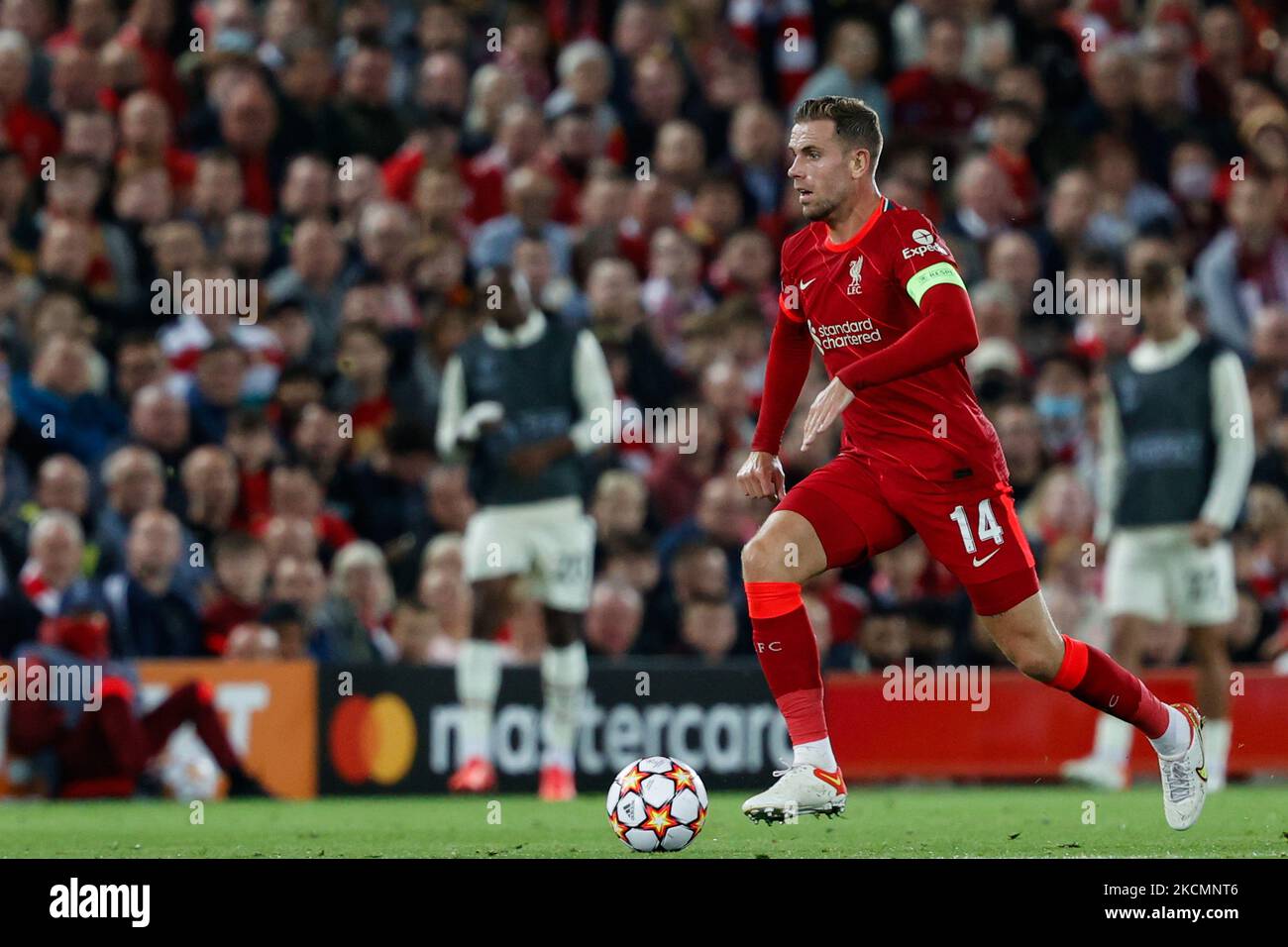 Jordan Henderson (Liverpool FC) in action during the UEFA Champions League football match Group B - Liverpool FC vs AC Milan on September 15, 2021 at the Anfield in Liverpool, England (Photo by Francesco Scaccianoce/LiveMedia/NurPhoto) Stock Photo