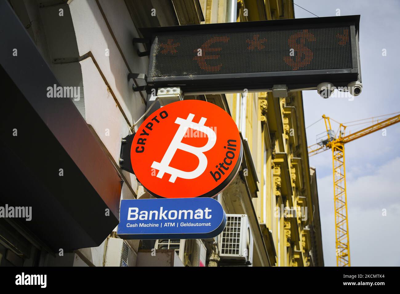 Cryptocurrency atm hi-res stock photography and images - Alamy