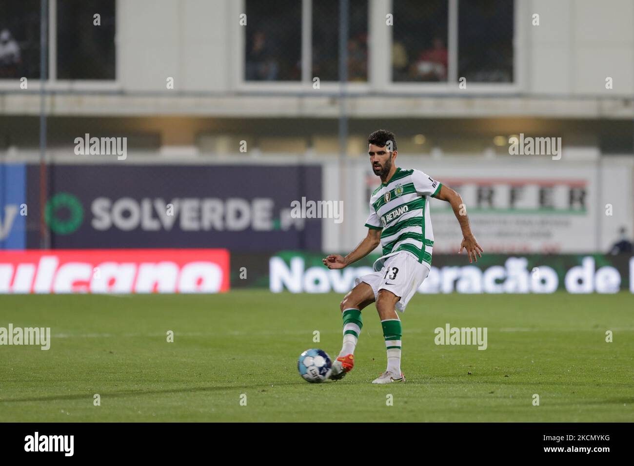 Neto defender of Sporting CP in action during during the Primeira Liga match between Estoril Praia v Sporting Lisbon, on September 19, 2021. (Photo by Valter Gouveia/NurPhoto) Stock Photo