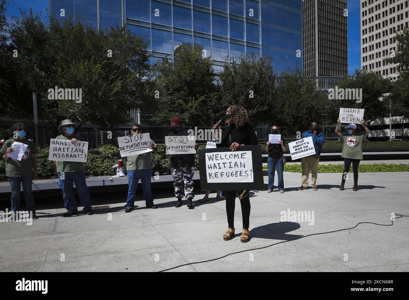 Texas protest border hires stock photography and images Alamy