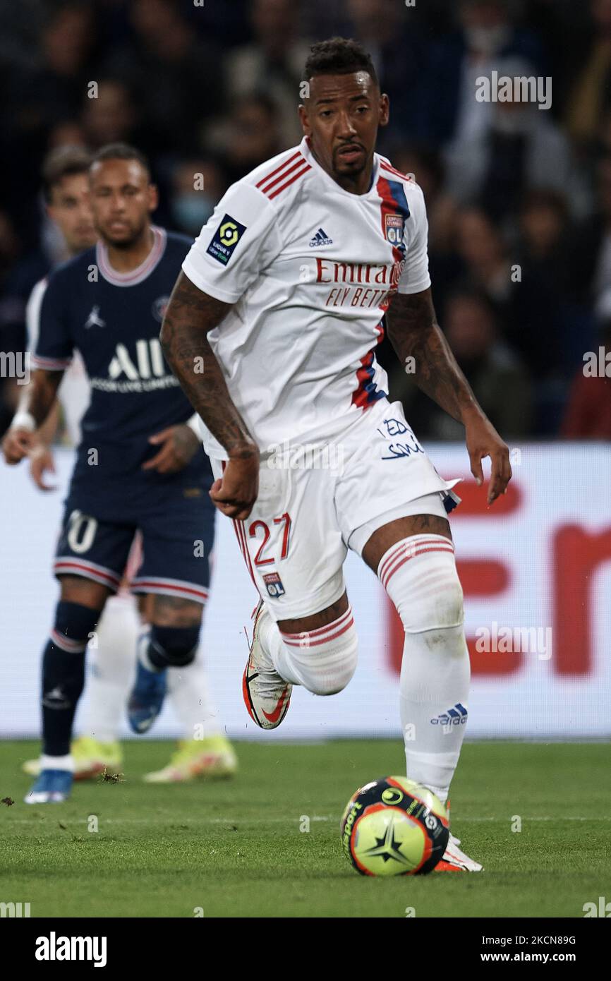 Jerome Boateng of Olympique Lyonnais in action during the Ligue 1 Uber Eats match between Paris Saint Germain and Lyon at Parc des Princes on September 19, 2021 in Paris, France. (Photo by Jose Breton/Pics Action/NurPhoto) Stock Photo