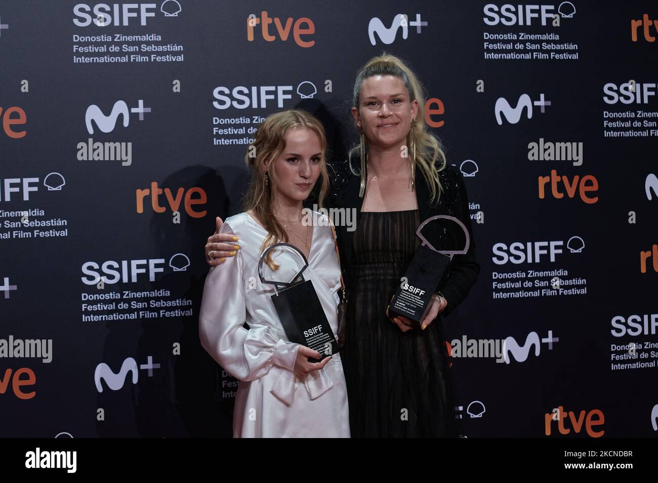 Flora Ofelia Hofmann and Tea Lindeburg hold their Awards at the 69th San Sebastian Film Festival./ Coolmedia. Yurena Paniagua. San Sebastian. Spain (Photo by COOLMedia/NurPhoto) Stock Photo