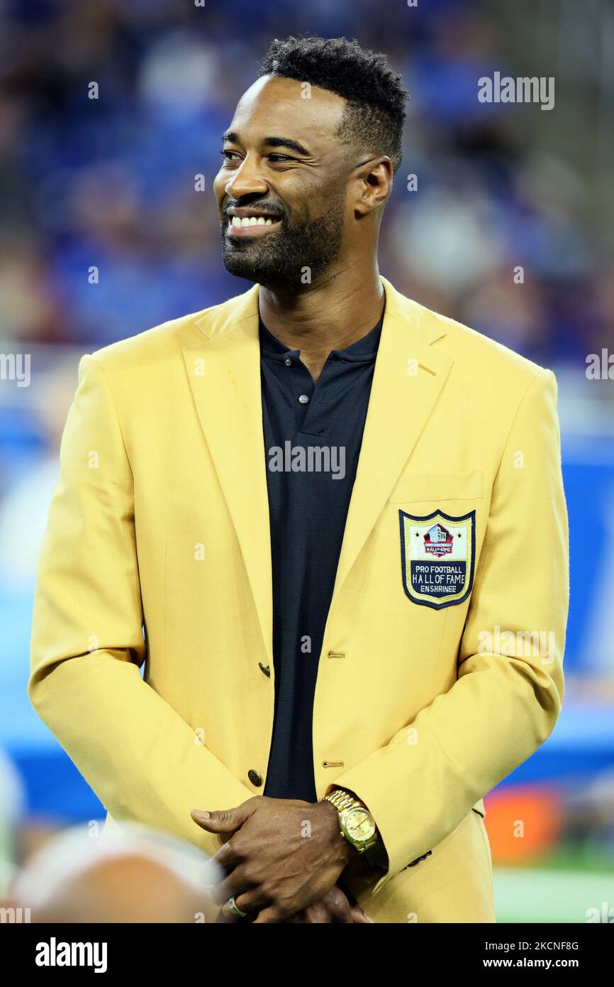 Former Detroit Lions wide receiverCalvin Johnson, Jr., “Megatron”, is honored before receiving his Hall of Fame ring during a special halftime ceremony during an NFL football game between the Detroit Lions and the Baltimore Ravens in Detroit, Michigan USA, on Sunday, September 26, 2021. (Photo by Amy Lemus/NurPhoto) Stock Photo