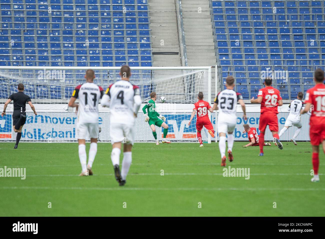 Marlon Ritter (second from right) of 1.FC Kaiserslautern scores his team's first goal during the 3. Liga match between TSV Havelse and 1.FC Kaiserslautern at HDI-Arena on October 02, 2021 in Hanover, Germany. (Photo by Peter Niedung/NurPhoto) Stock Photo