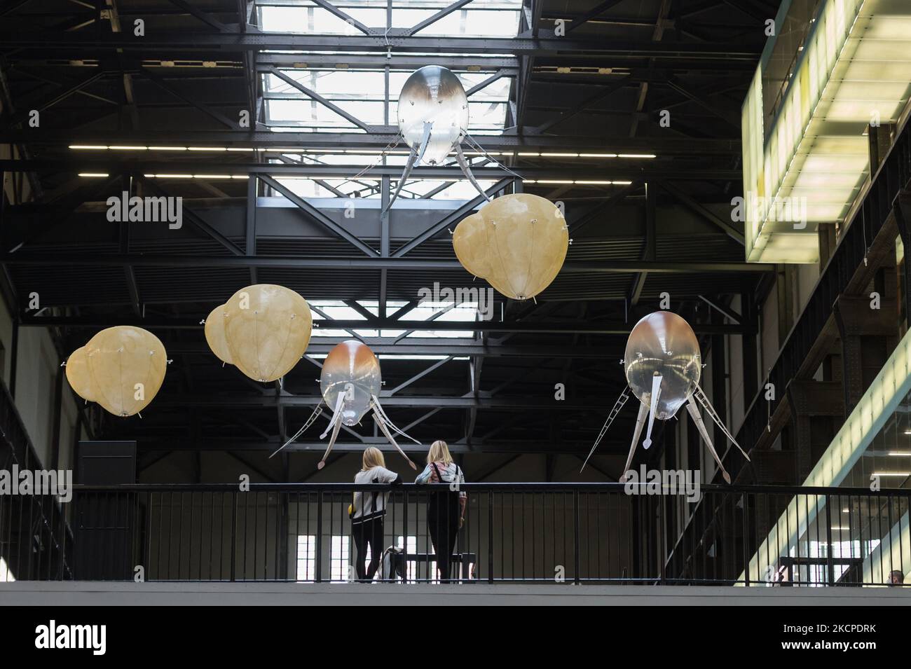 LONDON, UNITED KINGDOM - OCTOBER 11, 2021: Tate Modern unveils a new aerial work at the Turbine Hall "In Love With The World" by Korean American conceptual artist Anicka Yi for the 2021 Hyundai Commission on October 11, 2021 in London, England. (Photo by WIktor Szymanowicz/NurPhoto) Stock Photo