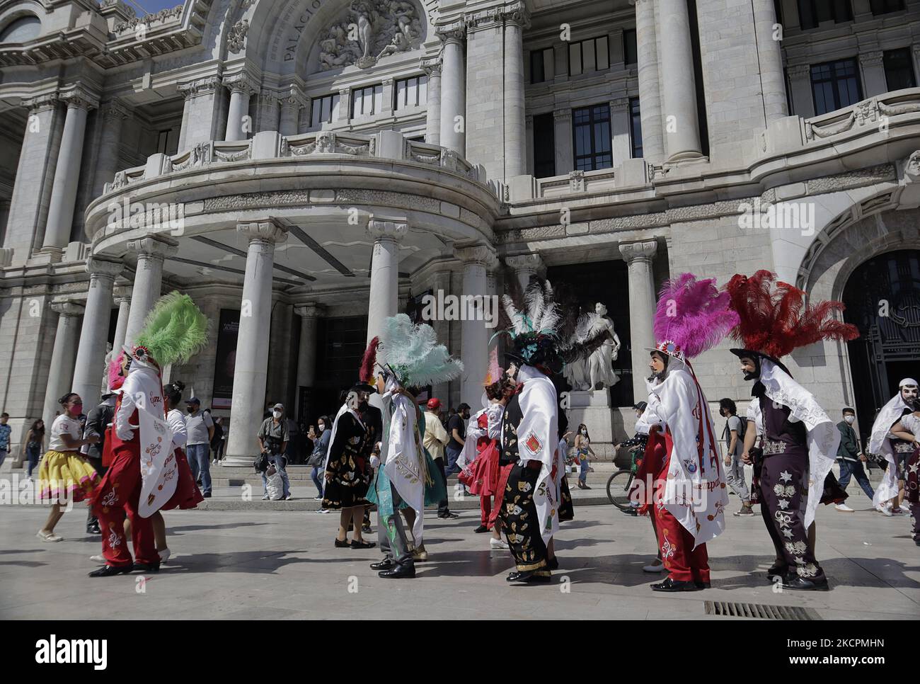 Dancers from Tlaxcala and Puebla, perform the Dance of the Huehues in