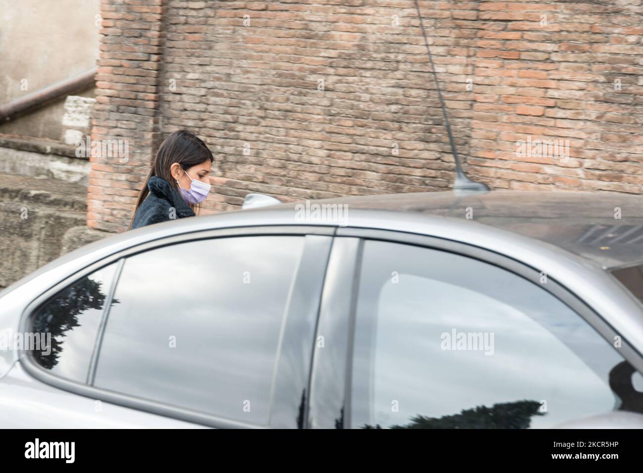 Outgoing Mayor Virginia Raggi arrives at the Campidoglio for the handover to the newly elected Mayor of Rome Roberto Gualtieri on 21 October 2021 in Rome, Italy. (Photo by Andrea Ronchini/NurPhoto) Stock Photo