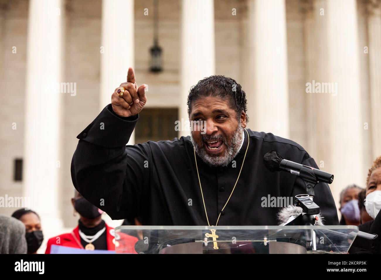 Bishop William Barber speaks during a rally at the Supreme Court for voting rights and economic justice. Protesters are demanding that Congress to pass legislation protecting the right to vote and providing economic assistance to Americans. Specifically, they want passage of the Freedom to Vote Act, the Build Back Better Act, and the Infrastructure Investment and Jobs Act. (Photo by Allison Bailey/NurPhoto) Stock Photo