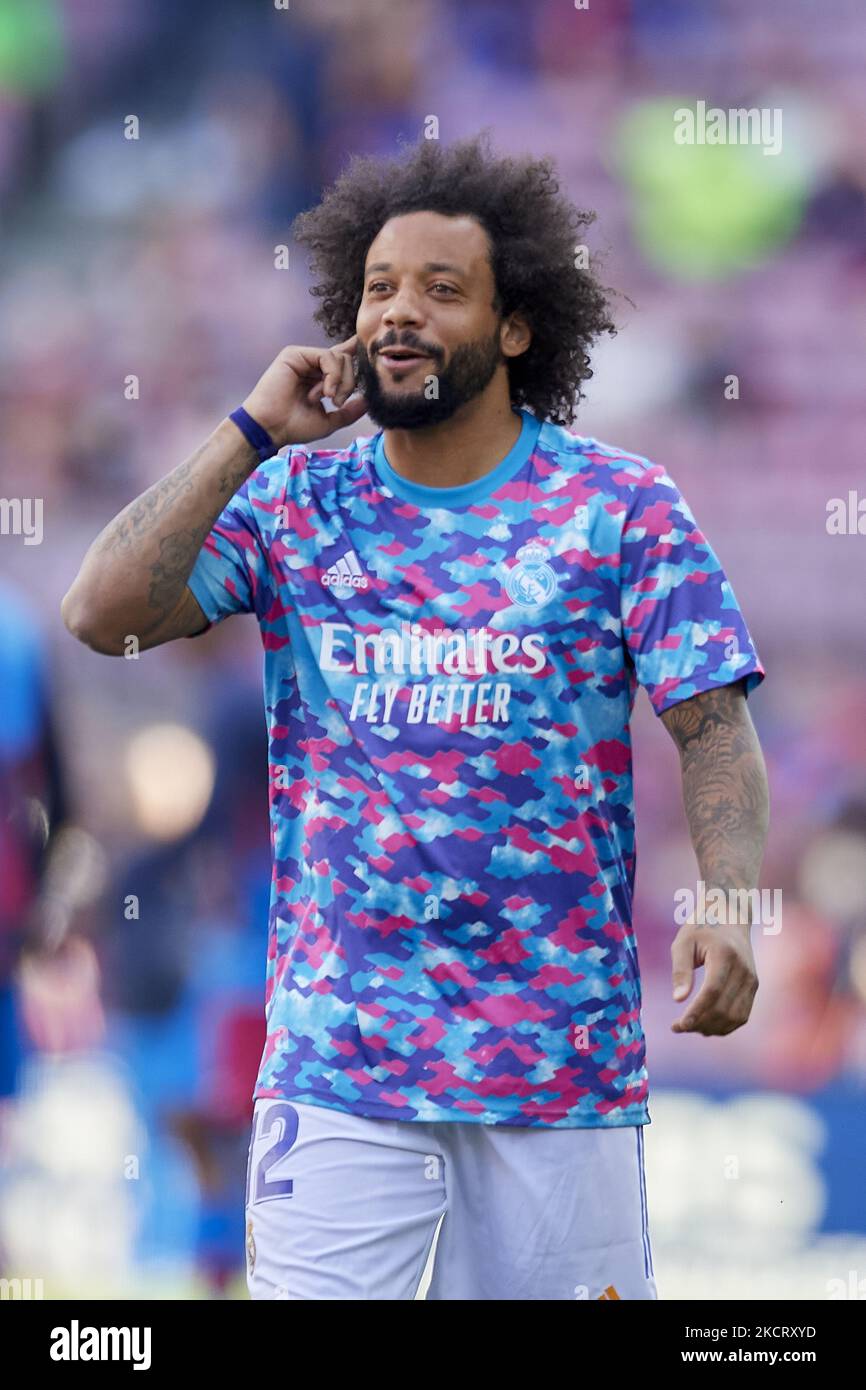 rammelaar wakker worden warm Marcelo of Real Madrid during the warm-up before the La Liga Santander  match between FC Barcelona and Real Madrid CF at Camp Nou on October 24,  2021 in Barcelona, Spain. (Photo by