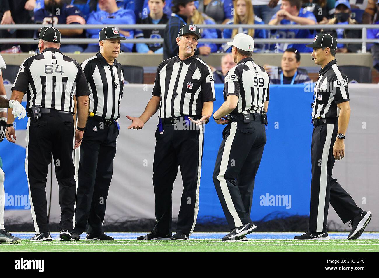 Nfl referee usa hi-res stock photography and images - Alamy