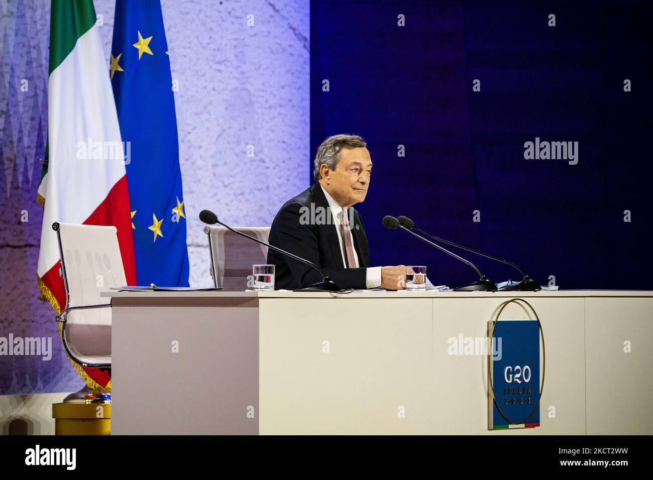 Mario Draghi, Prime Minister of Italy, listens the questions of the press after the G20 Summit of Heads of State and Government in Rome, Italy. (Photo by Celestino Arce/NurPhoto) Stock Photo
