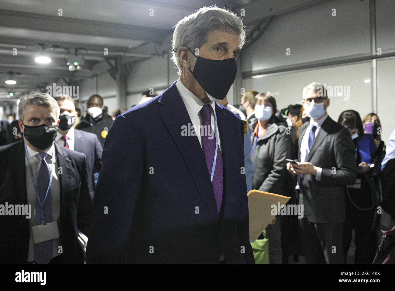 U.S. Special Presidential Envoy for Climate John Kerry walks though a corridor on day three of the COP 26 United Nations Climate Change Conference on November 02, 2021 in Glasgow, Scotland. (Photo by Ewan Bootman/NurPhoto) Stock Photo