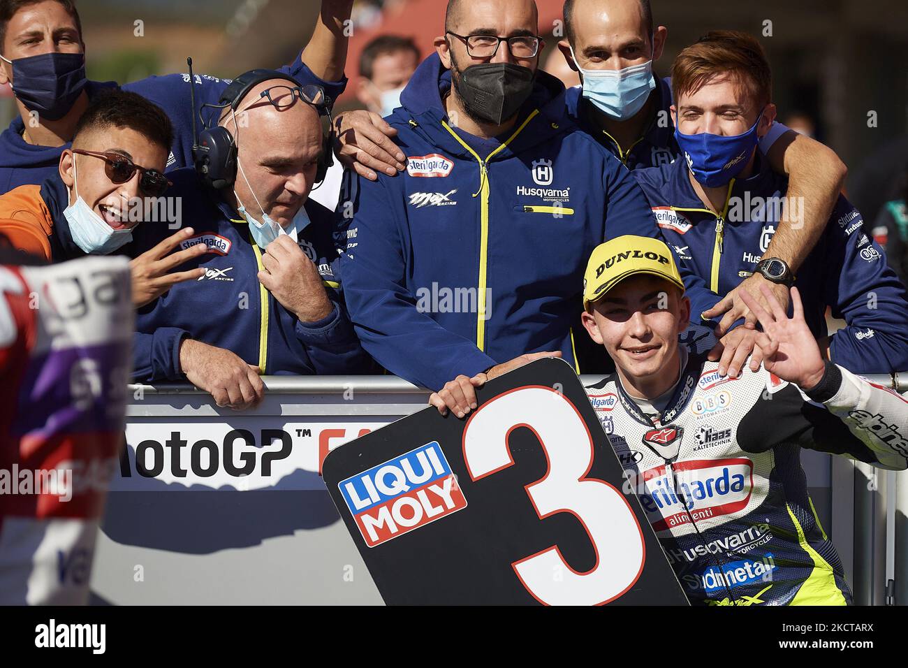 Raul Fernandez (25) of Spain and Red Bull KTM Ajo Kalex and Adrian Fernandez (31) of Spain and Sterilgarda Max Racing Team Husqvarna during the qualifying of Grande Premio Brembo do Algarve at Autodromo do Algarve on November 6, 2021 in Lagoa, Algarve, Faro. (Photo by Jose Breton/Pics Action/NurPhoto) Stock Photo