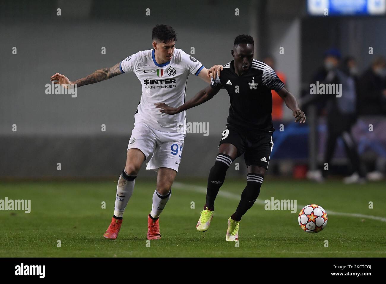 Alessandro Bastoni and Adama Traore in action during the UEFA Champions League group D football match between Sheriff and Inter Milan at Sheriff Stadium in Tiraspol on November 3, 2021. (Photo by Alex Nicodim/NurPhoto) Stock Photo