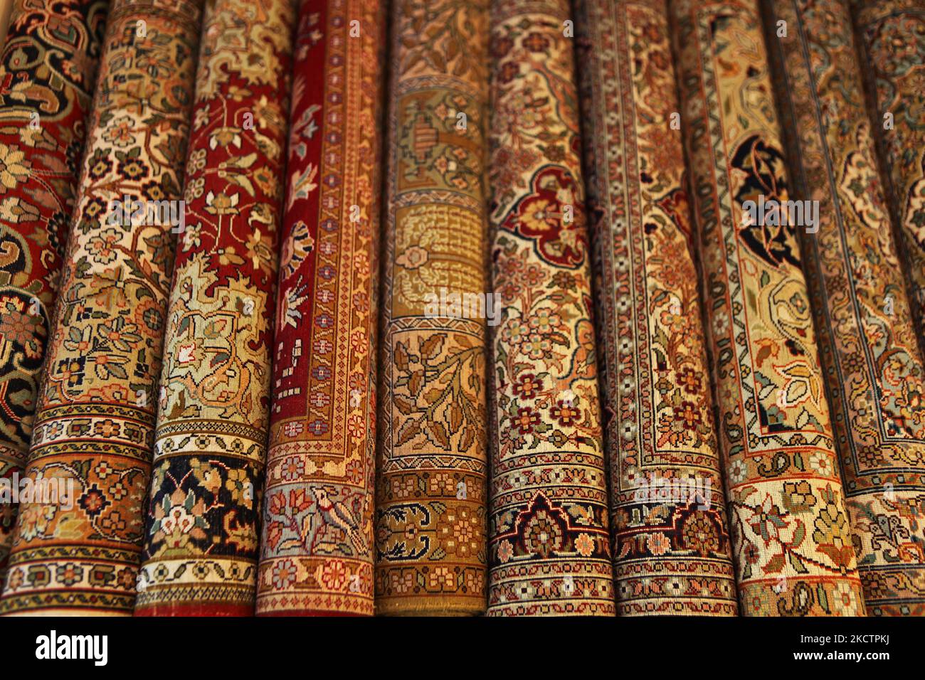 Indian kashmiri rug hires stock photography and images Alamy