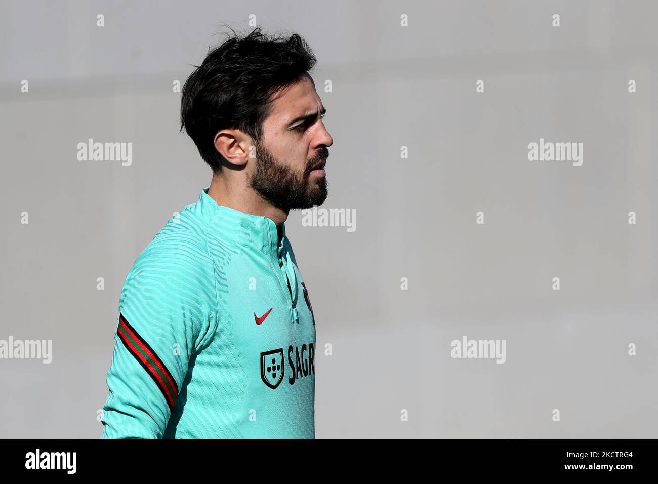 Portugal's forward Bernardo Silva attends a training session at Cidade do Futebol training camp in Oeiras, Portugal, on November 13, 2021, on the eve of their FIFA World Cup Qatar 2022 qualifying football match against Serbia. (Photo by Pedro FiÃºza/NurPhoto) Stock Photo