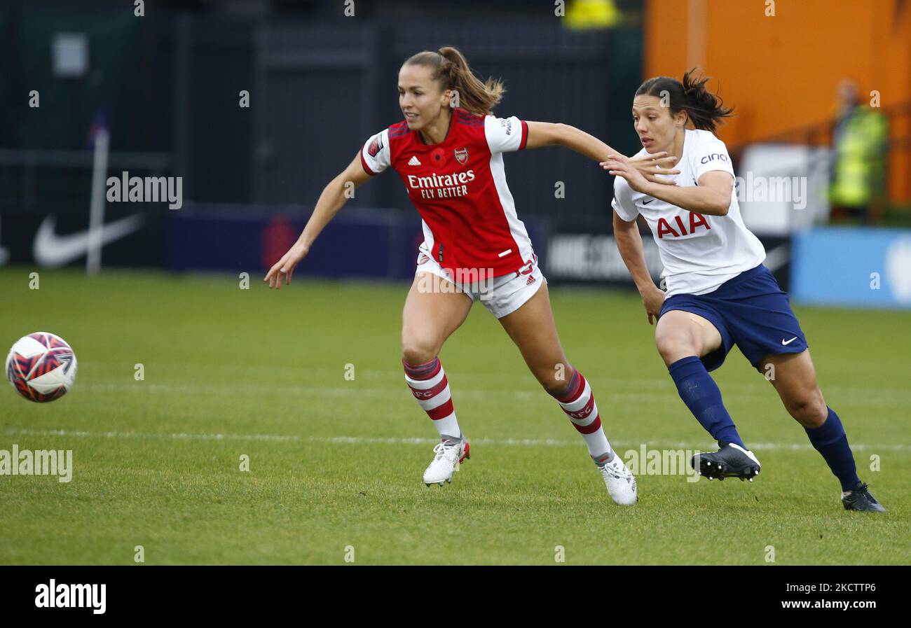 L-R Lia Walti of Arsenal holds of Rachel Williams of Tottenham Hotspur Women during Barclays FA Women's Super League between Tottenham Hotspur and Arsenal at The Hive, Barnet , UK on 13th November 2021 (Photo by Action Foto Sport/NurPhoto) Stock Photo