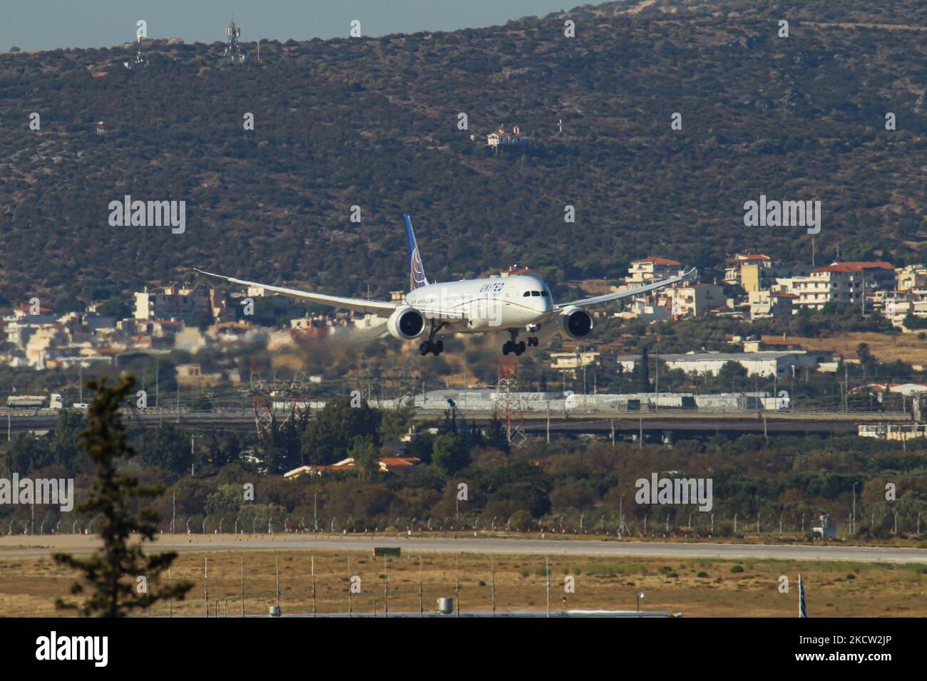 United Airlines Boeing 787 Dreamliner aircraft as seen flying, landing