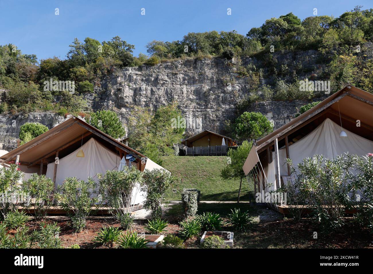 Lanterna camping hi-res stock photography and images - Alamy