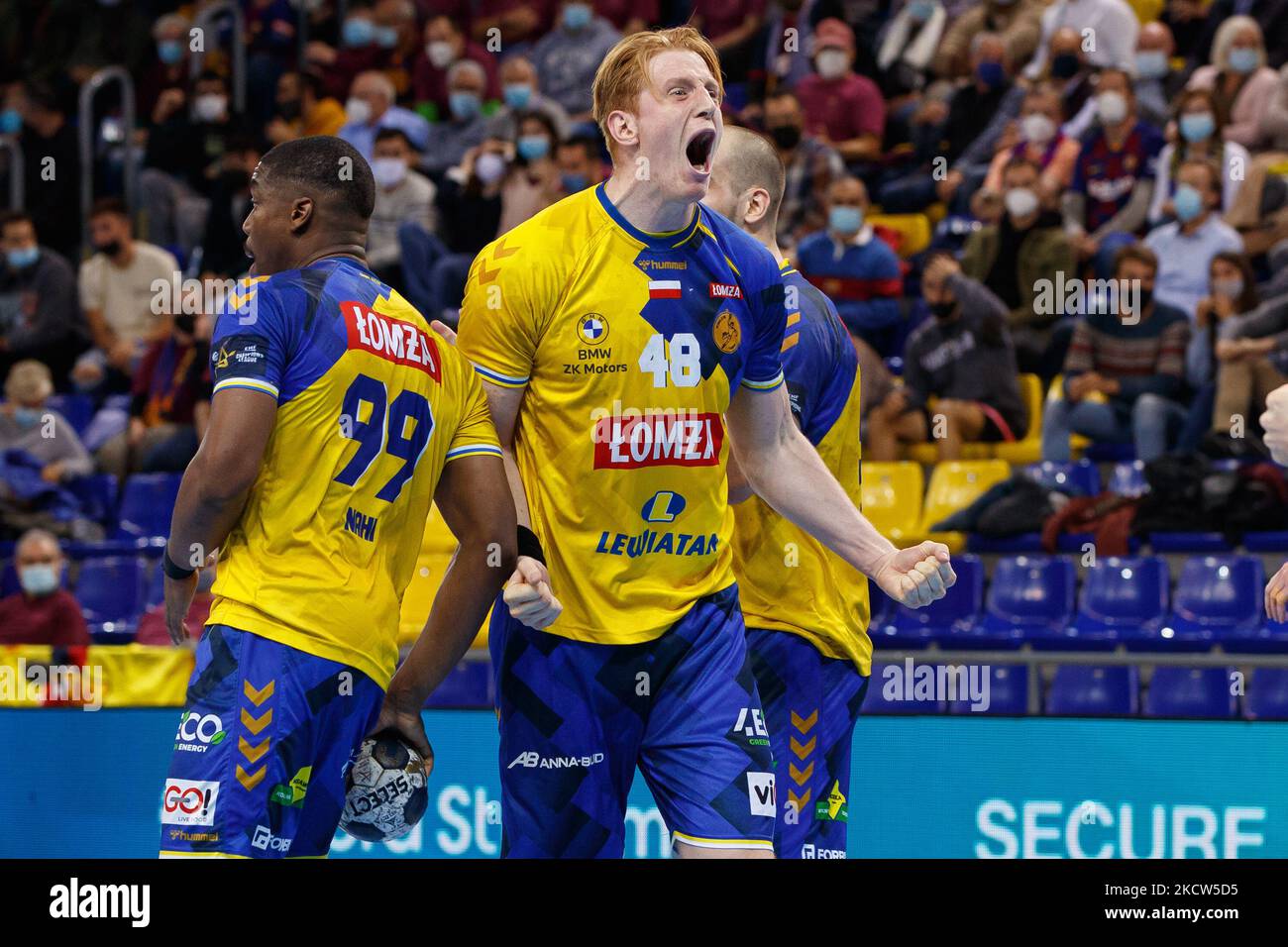 Champions league handball hi-res stock photography and images - Alamy