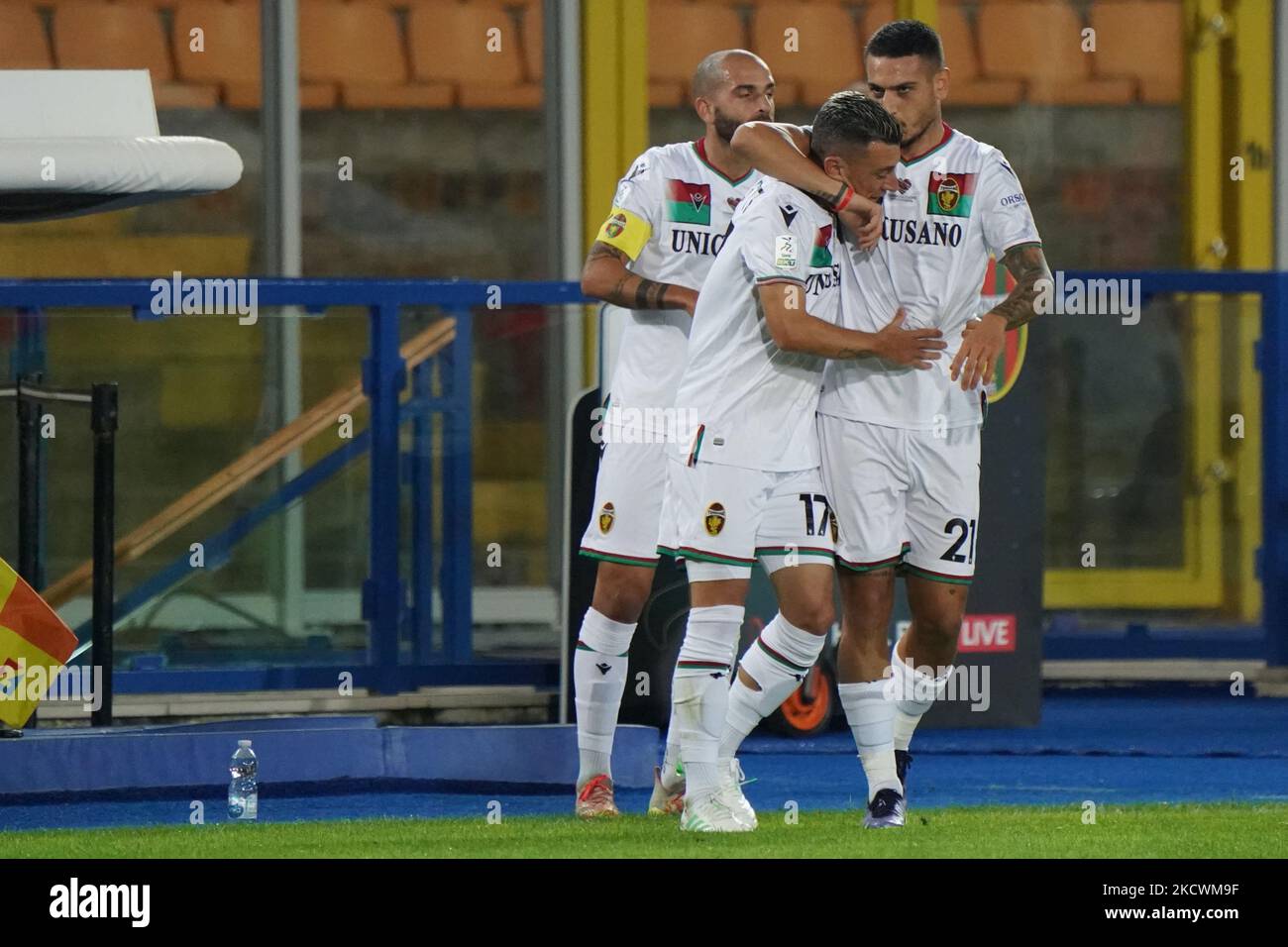 Cesar Alejandro Falletti (Ternana Calcio) and Anthony Partipilo (Ternana Calcio) celebrates after scoring a goal of 0-1 during the Italian soccer Serie B match US Lecce vs Ternana Calcio on November 26, 2021 at the Via del Mare stadium in Lecce, Italy (Photo by Emmanuele Mastrodonato/LiveMedia/NurPhoto) Stock Photo