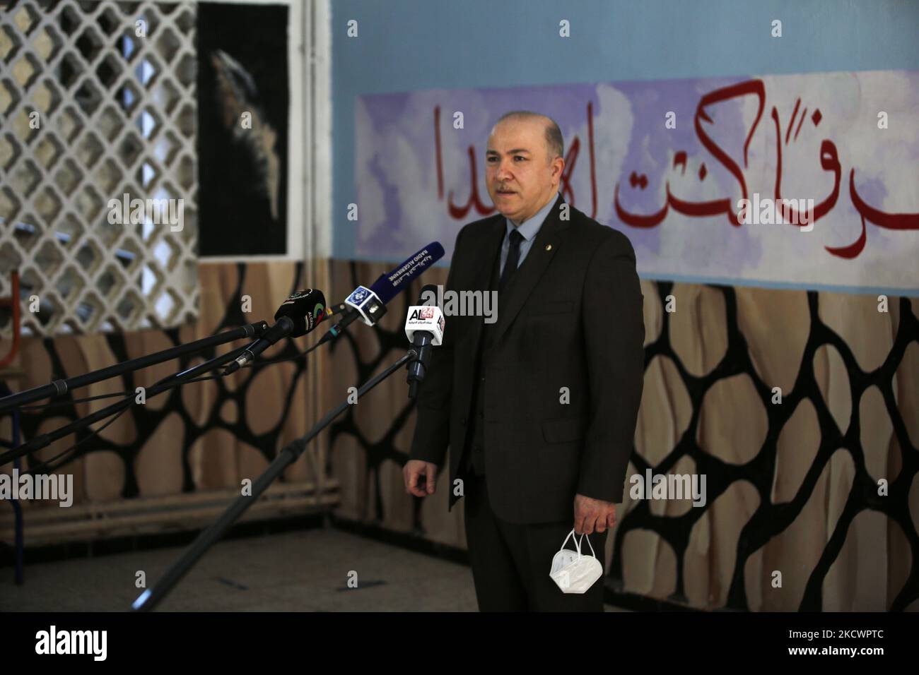 Aymen benabderrahmane hires stock photography and images Alamy