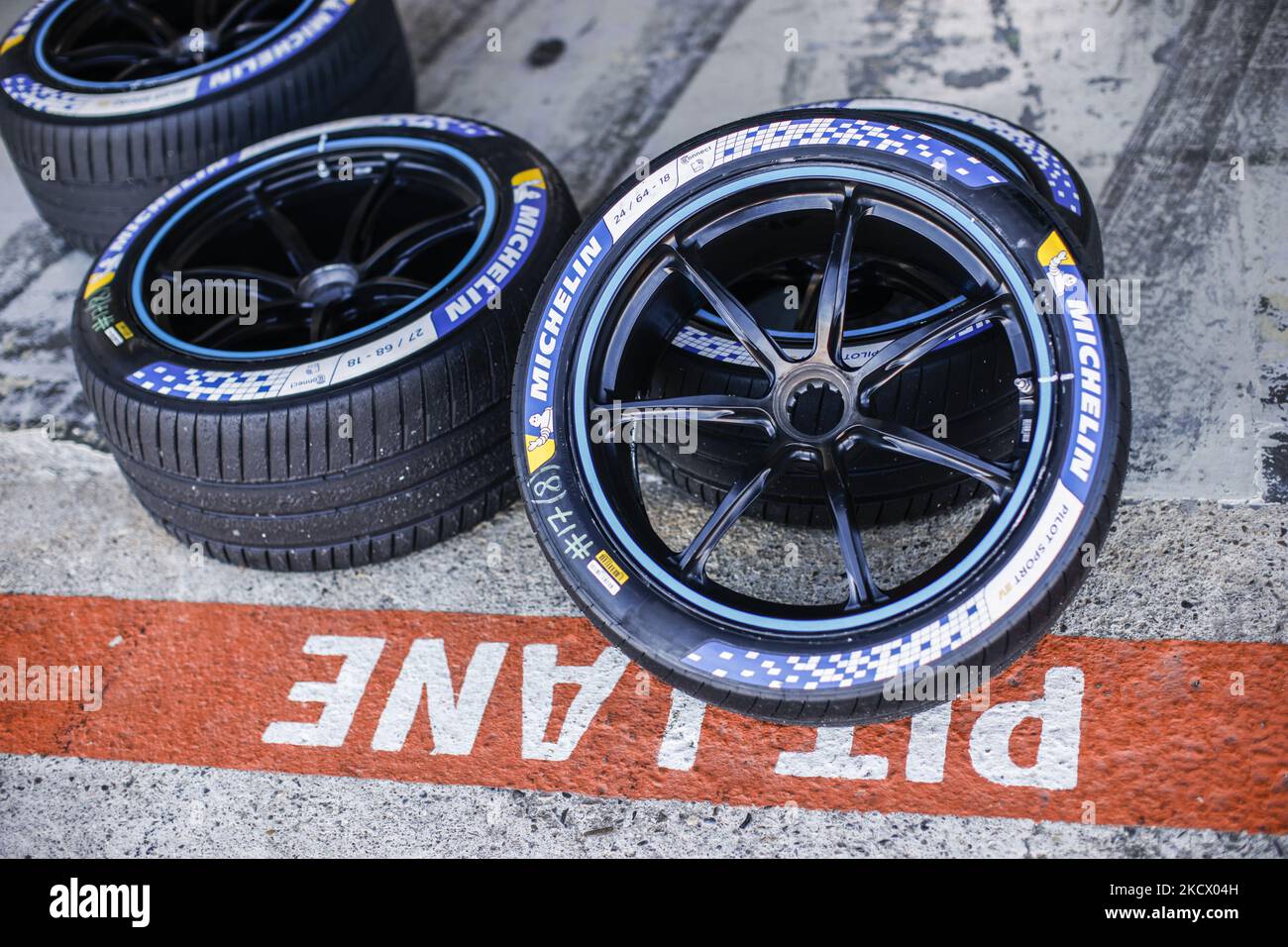 Michelin pilot sport ev tyre hires stock photography and images Alamy