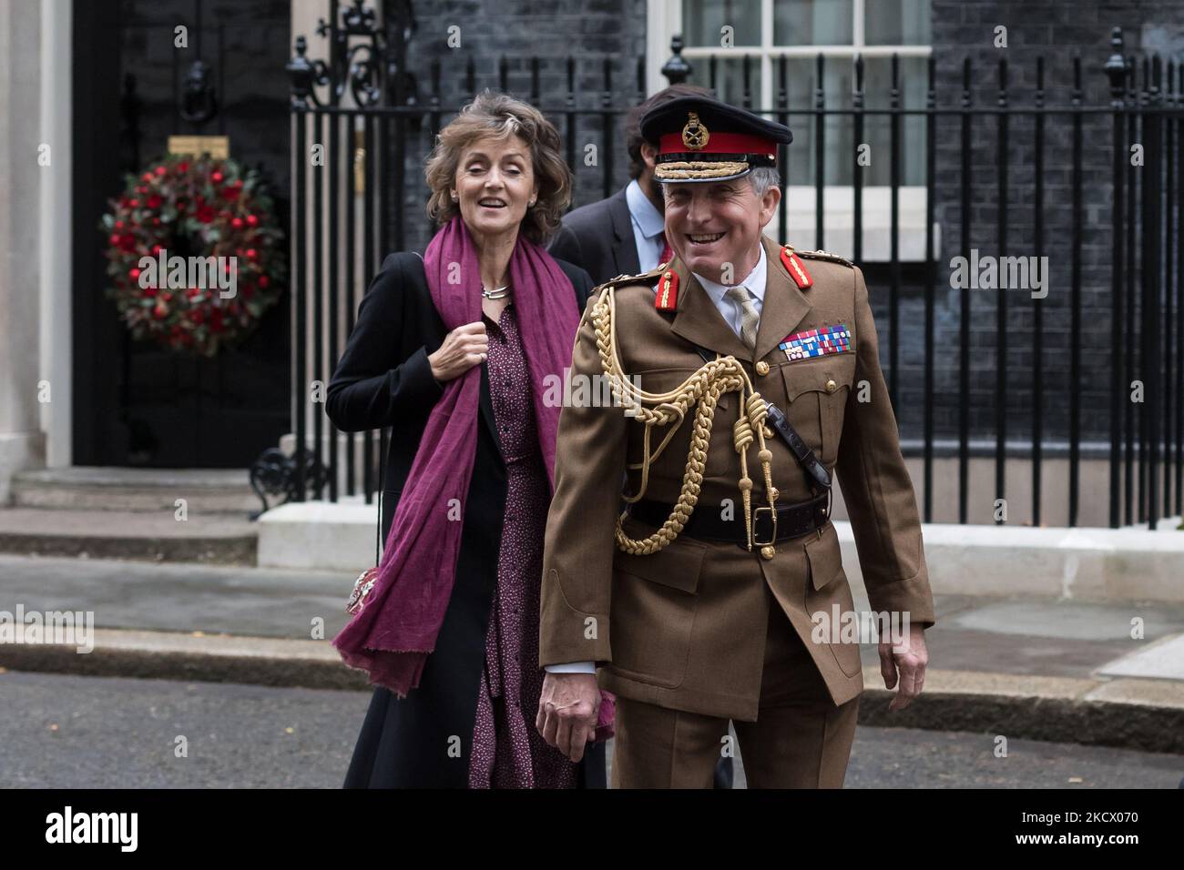 General sir nick carter hi-res stock photography and images - Alamy
