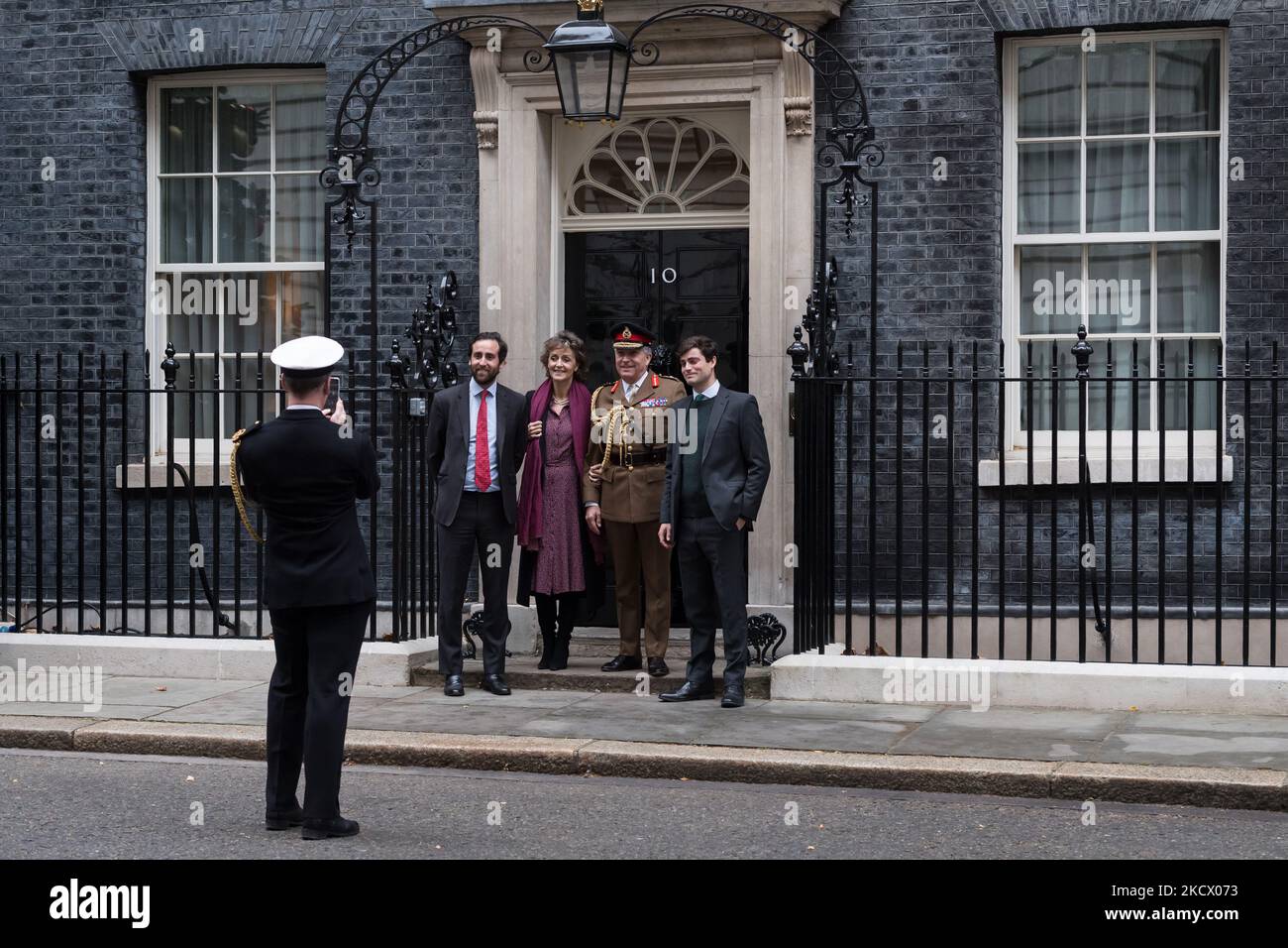 General sir nick carter hi-res stock photography and images - Alamy
