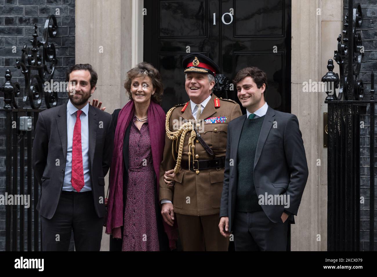 General sir nick carter hi-res stock photography and images - Alamy