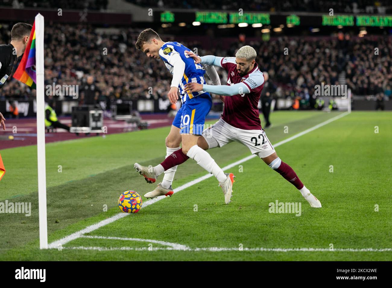 Solly March of Brighton & Hove Albion and Saïd Benrahma of West Ham United compete for the ball during the Premier League match between West Ham United and Brighton and Hove Albion at the London Stadium, Stratford on Wednesday 1st December 2021. (Photo by Juan Gasperini/MI News/NurPhoto) Stock Photo