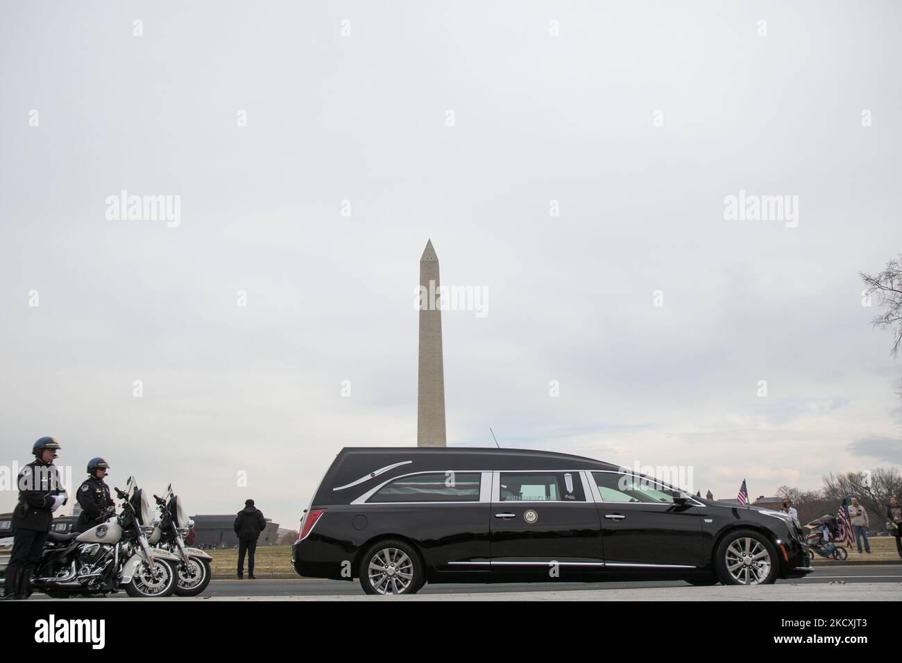 Sen. Bob Dole (R-KS) casket was transported to the memorial, from his funeral service at the U.S. National Cathedral. Dole died at age 98 on Dec. 5, 2021. Dole served in the Senate for 27 years, and in the House of Representatives for 8. Dole received a Purple Heart for his service in World War II, and was instrumental in the construction of the World War II Memorial, where the ceremony was held. (Photo by Zach Brien/NurPhoto) Stock Photo