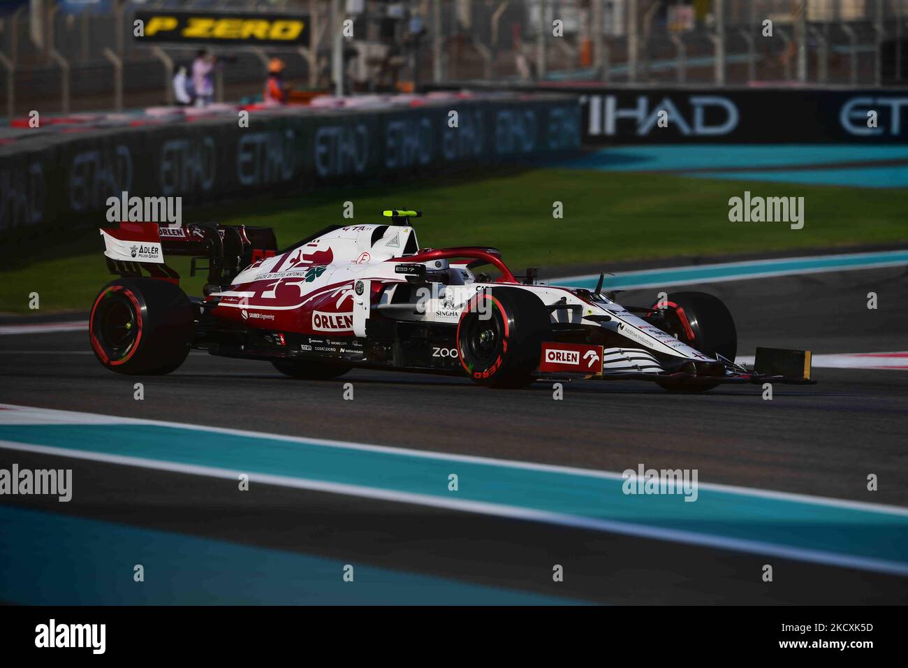 Antonio Giovinazzi of Alfa Romeo Racing ORLEN drive his C41 single-seater during qualifying session of last race of the year in Yes Marina Circuit, Yes Island, Abu Dhabi, Uniter Arab Emirates, 11 December 2021 (Photo by Andrea Diodato/NurPhoto) Stock Photo