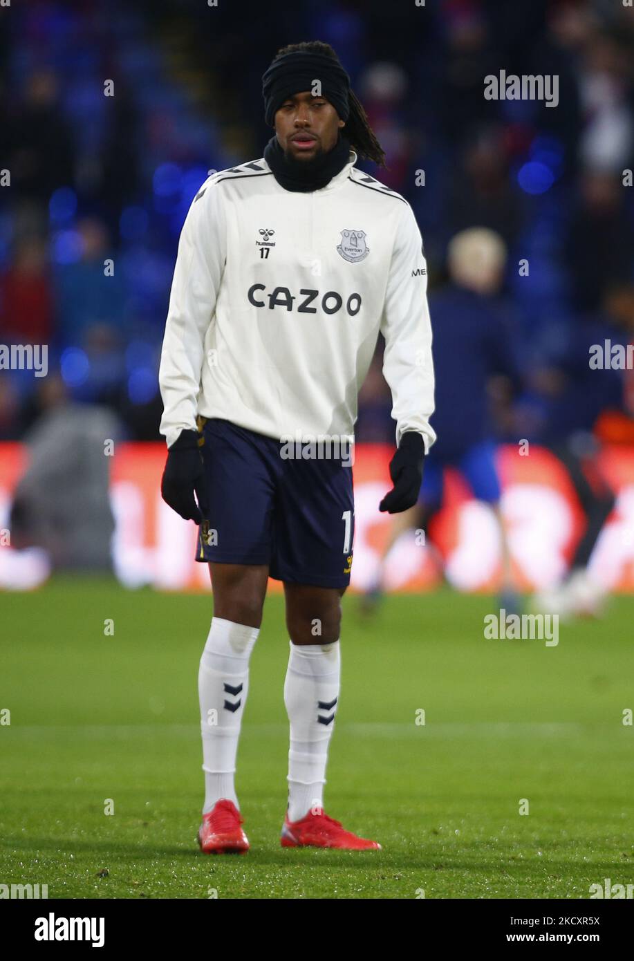Everton's Alex Iwobi during the pre-match warm-up during Premier League between Crystal Palace and Everton at Selhurst Park Stadium, London on 12th December, 2021 (Photo by Action Foto Sport/NurPhoto) Stock Photo