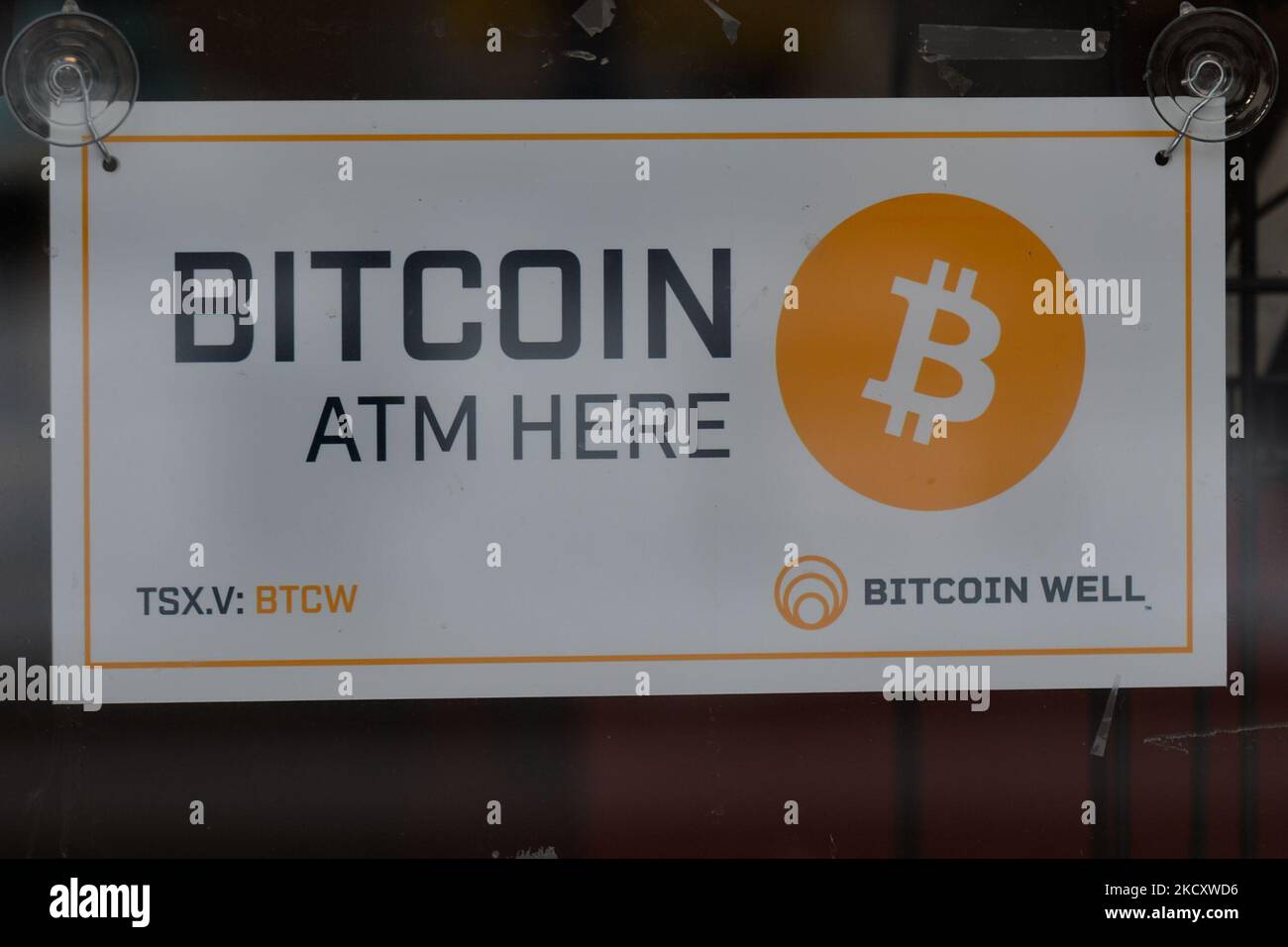 Atm canada hi-res stock photography and images - Alamy