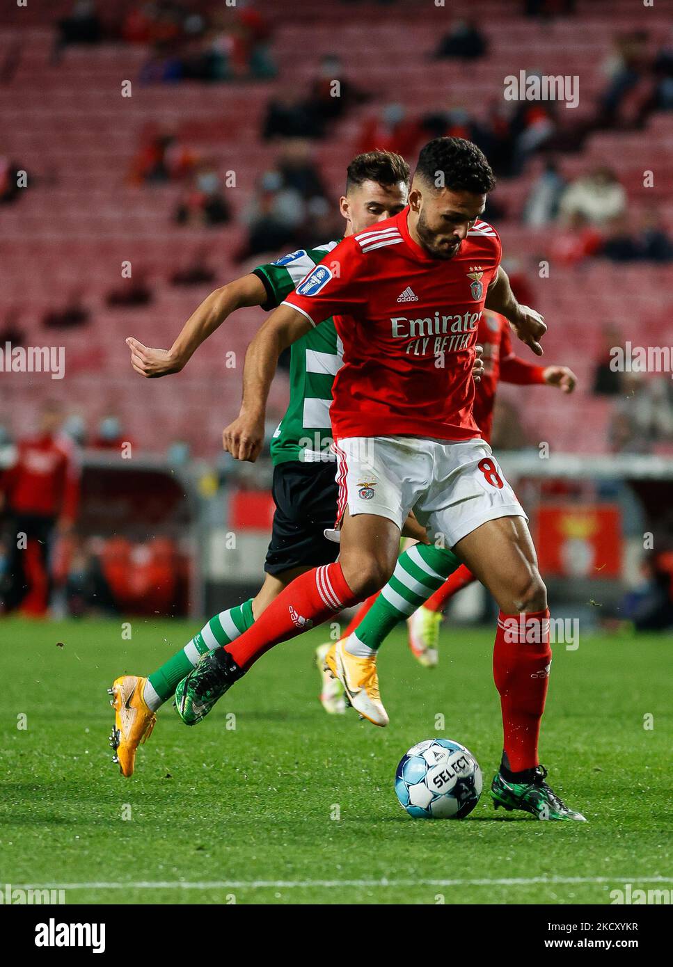 Goncalo Ramos of SL Benfica during the Allianz Cup match between SL Benfica and SC Covilha at Estadio da Luz on December 15, 2021 in Lisbon, Portugal. (Photo by Paulo Nascimento/NurPhoto) Stock Photo