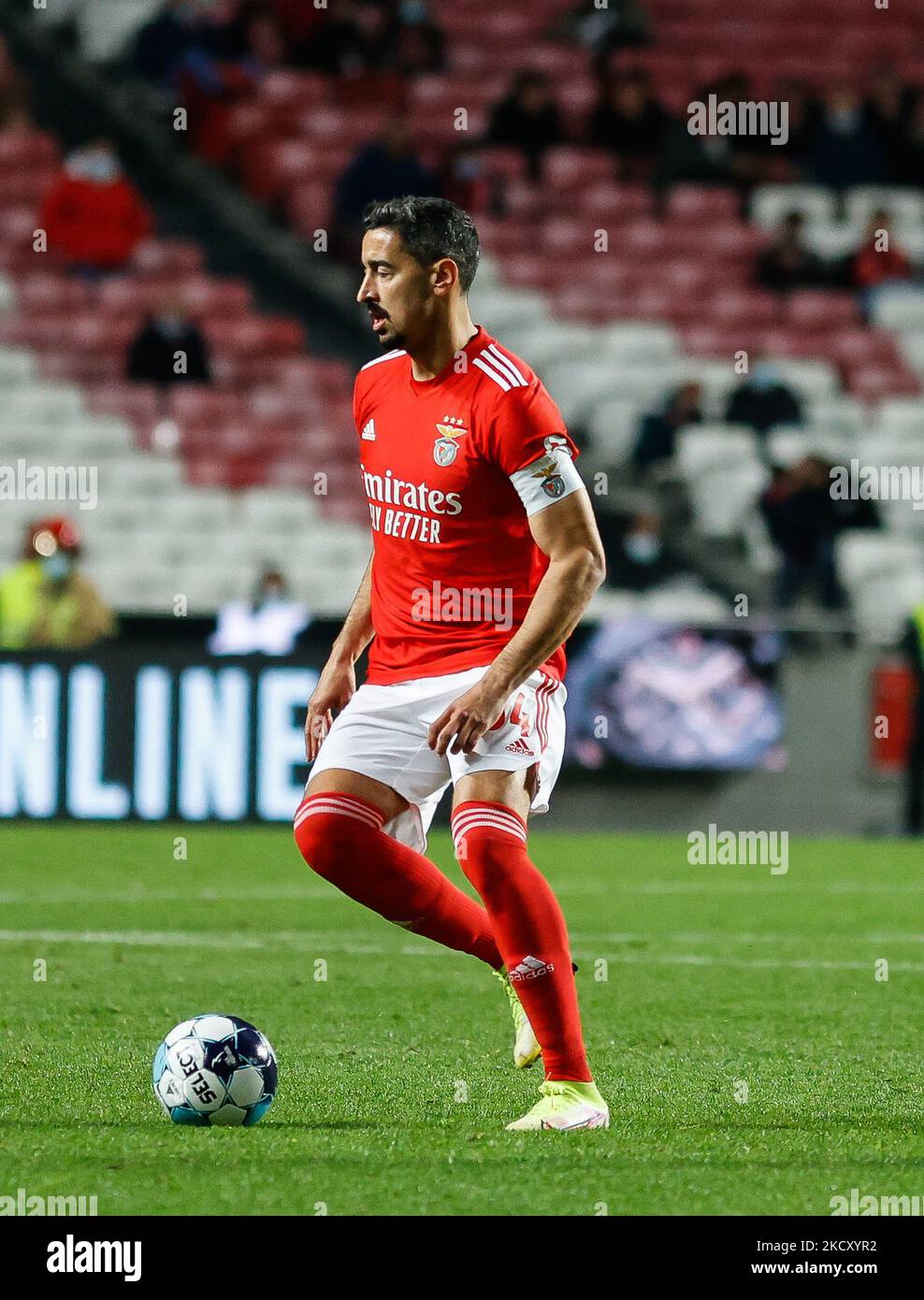 Andre Almeida of SL Benfica during the Allianz Cup match between SL Benfica and SC Covilha at Estadio da Luz on December 15, 2021 in Lisbon, Portugal. (Photo by Paulo Nascimento/NurPhoto) Stock Photo